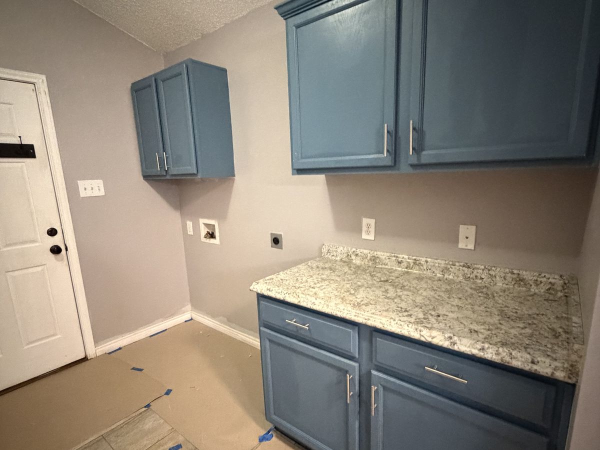 Side & utility counter — before